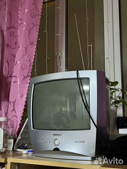 Телевизор samsung