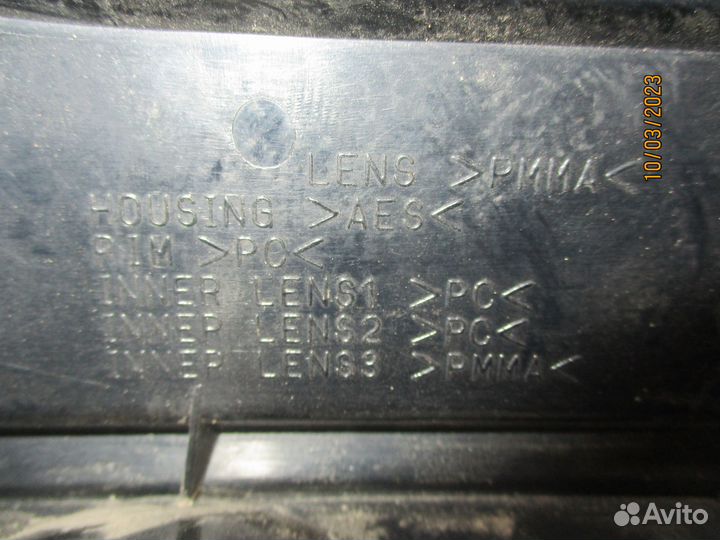 Mazda 3 2005-2009 седан фонарь правый