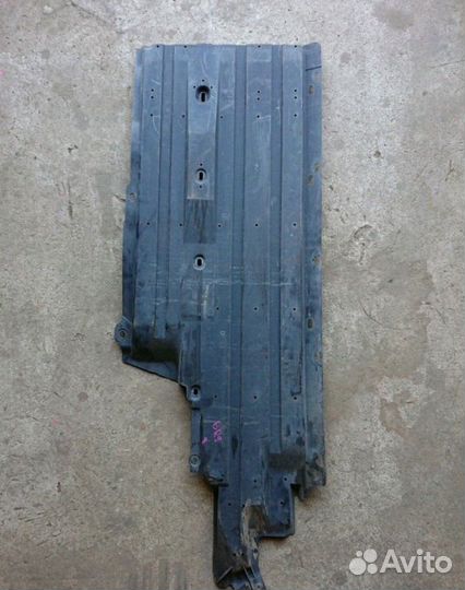 Защита днища правая Subaru Outback BR/B14