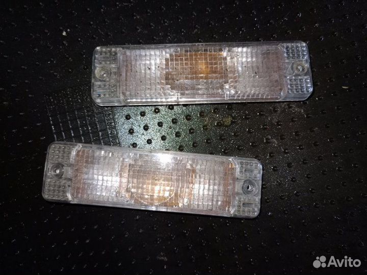 Поворотник Volkswagen Golf MK2