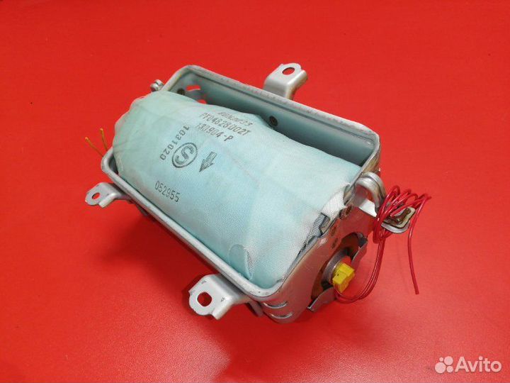 Airbag пассажирский Toyota Corolla ZZE121R 3ZZ-FE