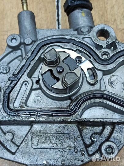 Вакуумный насос тормозной системы Opel Astra J