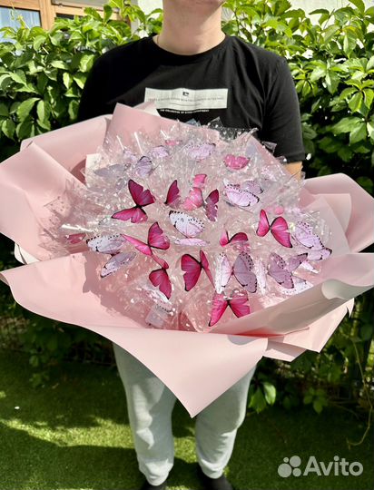 Светящийся букет из бабочек