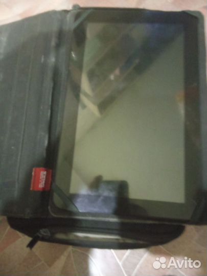 Планшет supra