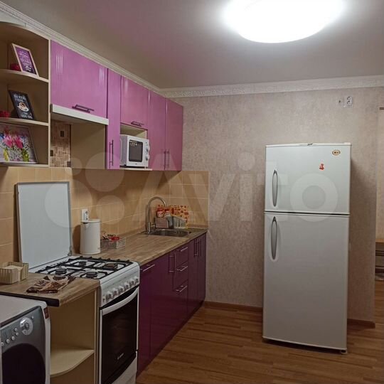 2-к. квартира, 55 м², 4/10 эт.