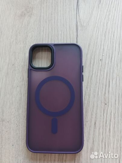 Матовый чехол MagSafe на iPhone 11/12/13/14