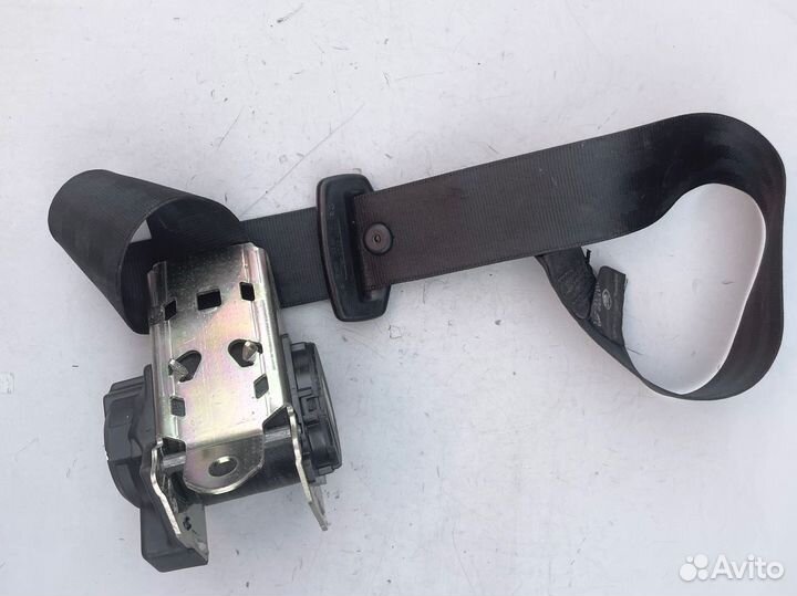 Ремень задний правый Skoda Octavia Tour