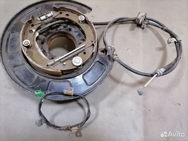 Кулак поворотный задний левый Suzuki Grand Vitara