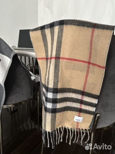 Шарфы Burberry и Hermes теплые