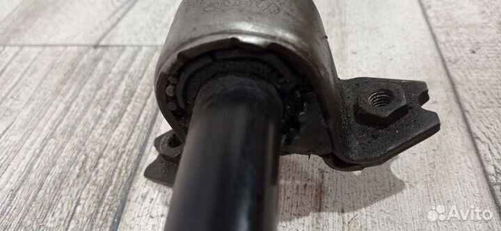 Стабилизатор передний Volkswagen Passat