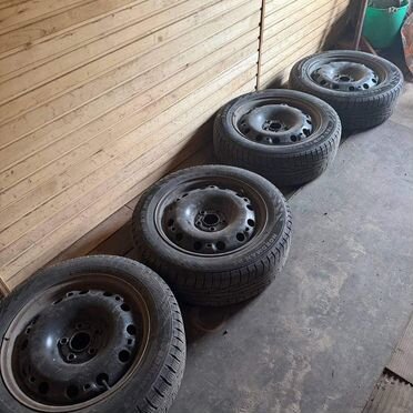 Зимние колеса в сборе Nokian Nordman 185/60/R15
