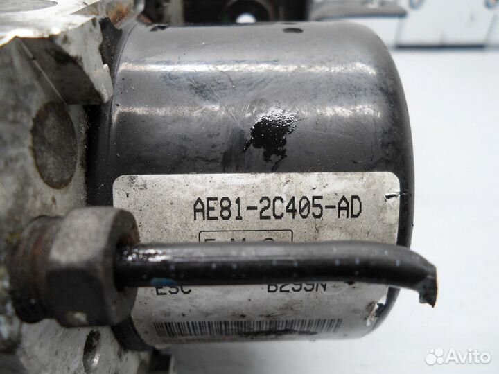 Блок ABS для Ford Fiesta 6 AV592C405CC