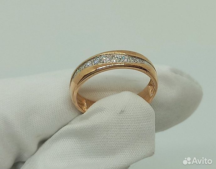 Золотое кольцо с камнем 17,5р