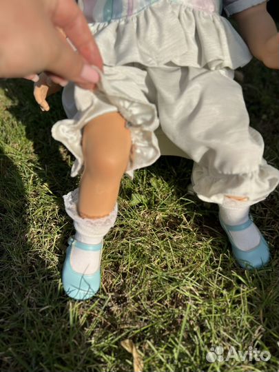 Коллекционная фарфоровая кукла