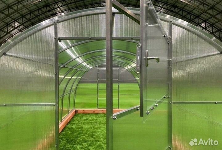 Теплица из поликарбоната