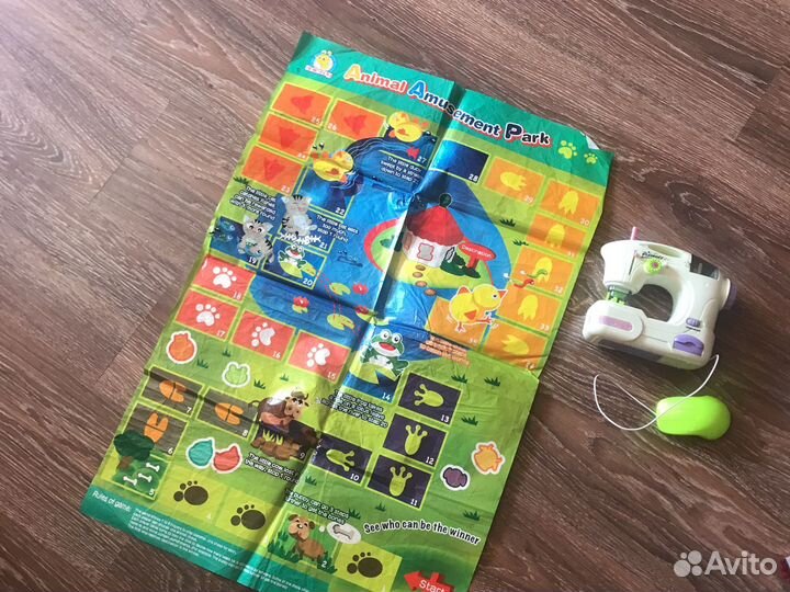 Продам швейную машинку, игра ходилка в подарок