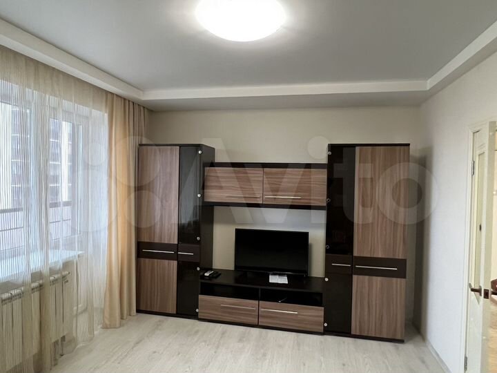 2-к. квартира, 77 м², 18/25 эт.