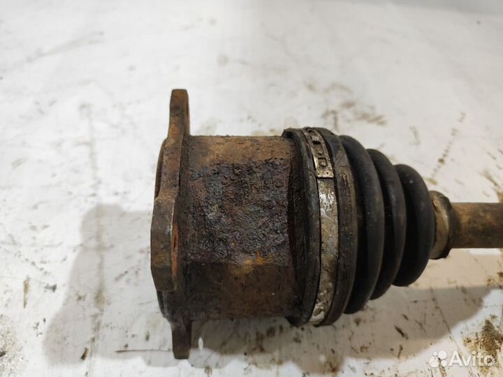 Привод задний Сузуки