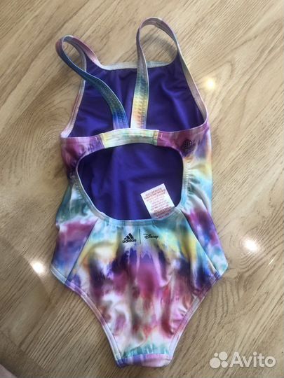 Купальник adidas новый без бирок