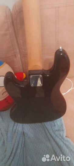 Бас-гитара (4 струны)