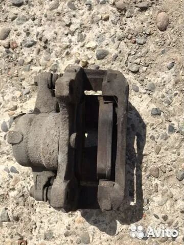 Суппорт передний Fiat Albea