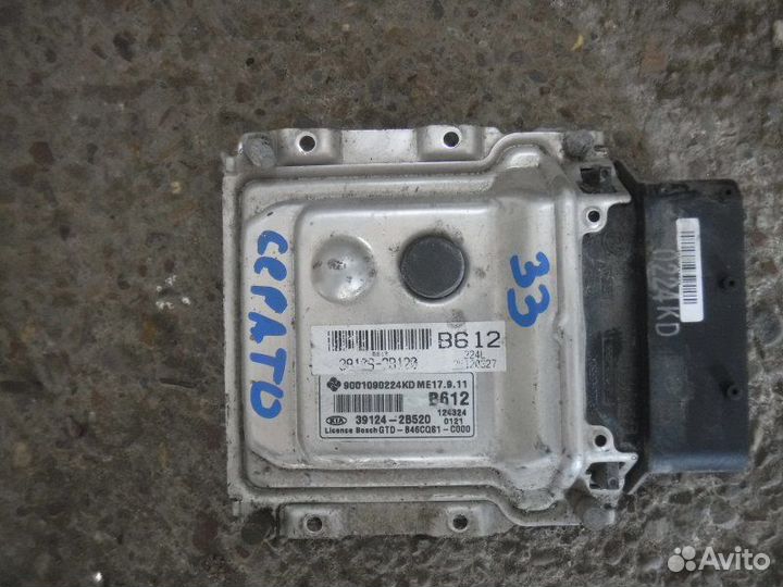 Блок управления двигателем Kia Cerato 2 G4FC 2012