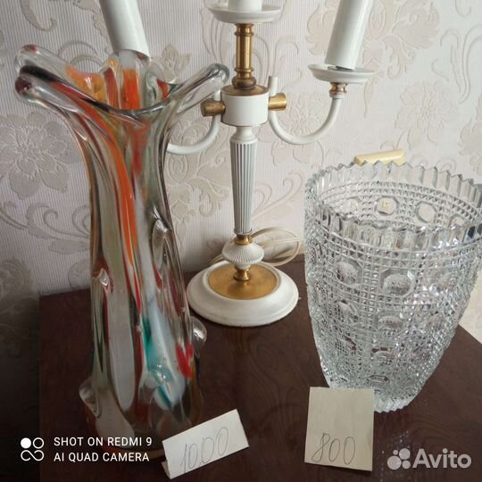 Вазы из цветного стекла Чехия и хрустальная