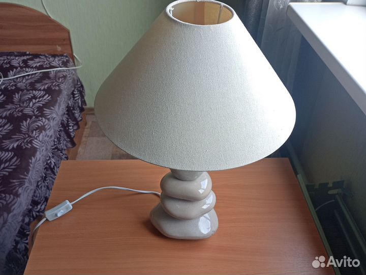 Лампа настольная
