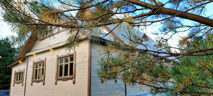 Дом 180 м² на участке 83 сот.