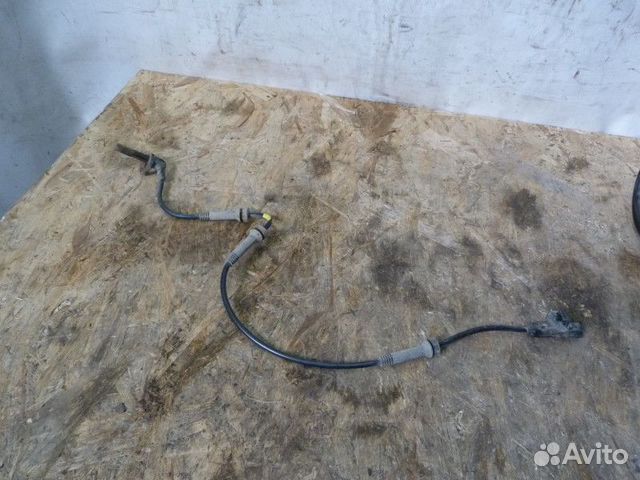 Датчик ABS передний левый Renault Sandero 2014 (47