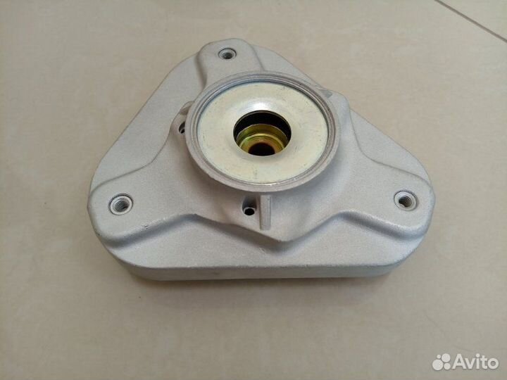 Опора переднего амортизатора Mercedes-Benz E-Class