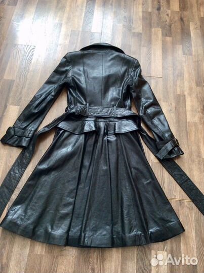 Кожаный плащ Punto новый. Размер S