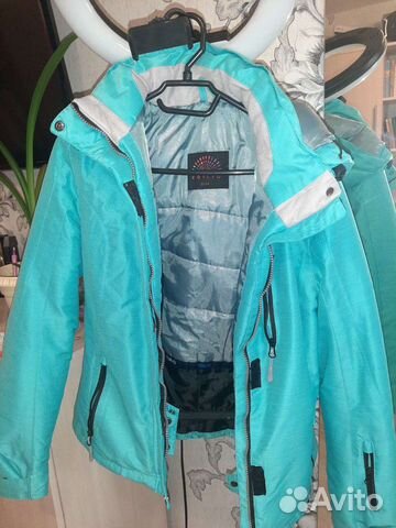 Горнолыжная куртка женская 42