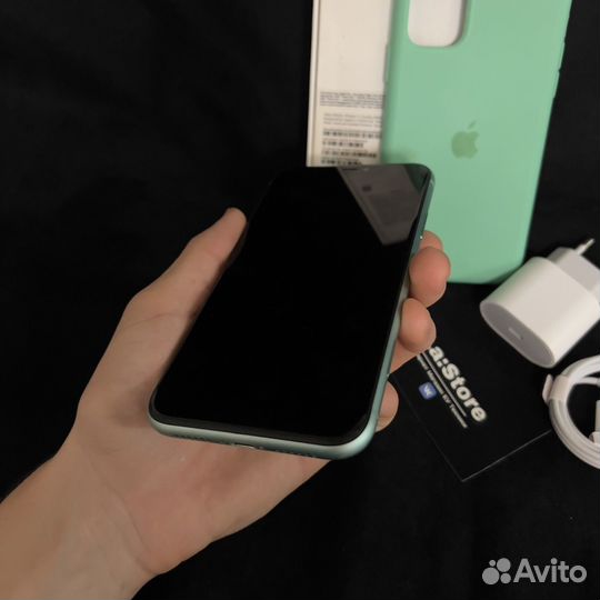 iPhone 11, 64 ГБ