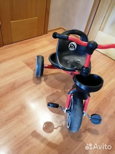 Детский трехколесный велосипед новый