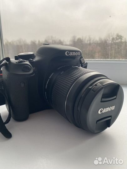 Зеркальный фотоаппарат canon eos 600d kit EF-S 18