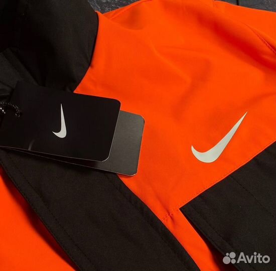 Куртка весенняя Nike