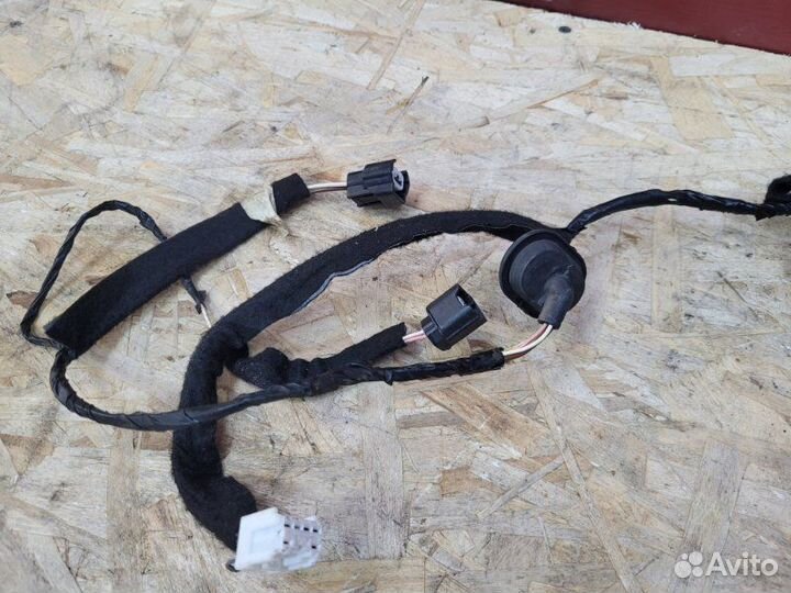 Проводка двери передняя правая Renault Logan