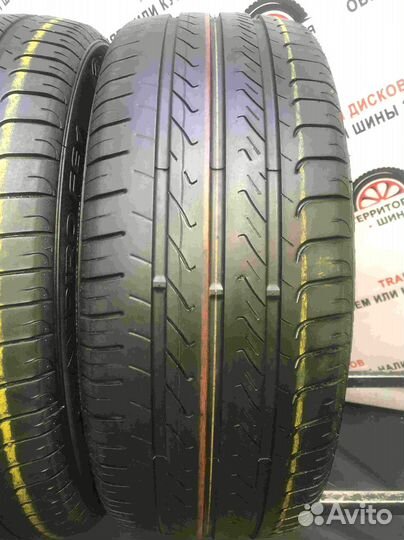 GT Radial Champiro FE1 215/55 R17 94V