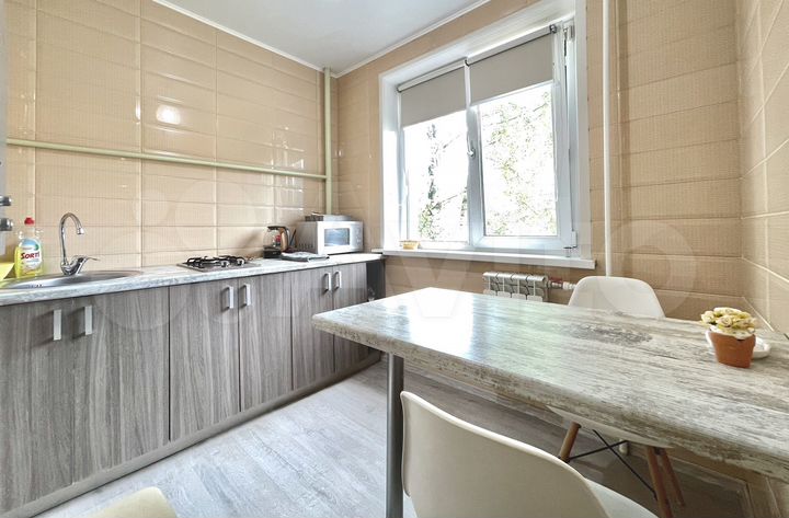 2-к. квартира, 47 м², 2/5 эт.