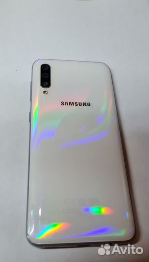 Samsung Galaxy A50, 4/64 ГБ