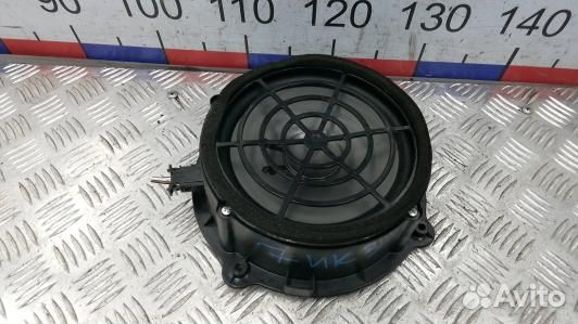 Сабвуфер audi Q7 (7UK03Q102)