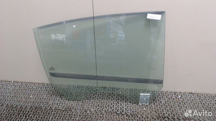 Стекло боковой двери Volkswagen Passat CC, 2009