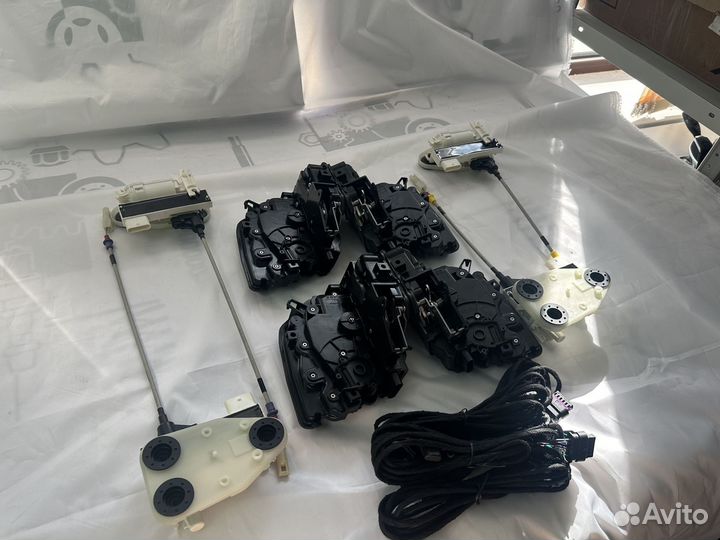 Доводчики дверей Бмв X4 G02 X4M F98 присоски