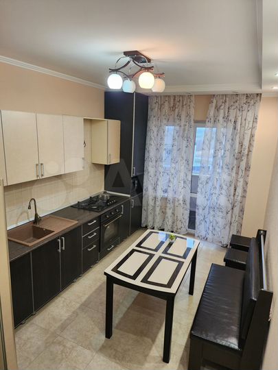 2-к. квартира, 72,4 м², 5/10 эт.