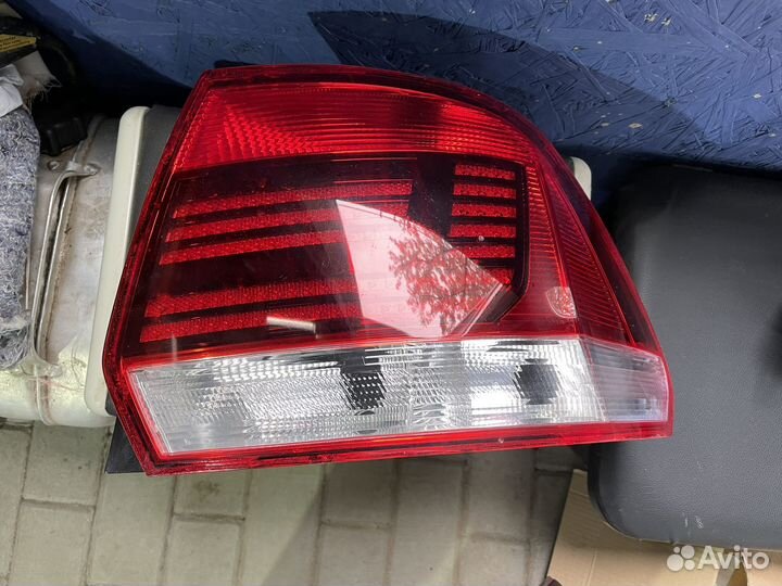 Фонарь задний volkswagen polo