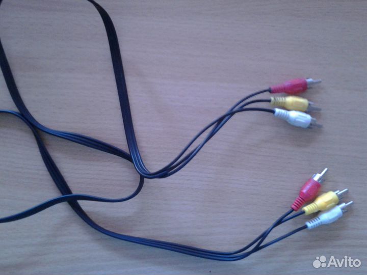 Шнур 3RCA - 3RCA 1.2м б/у