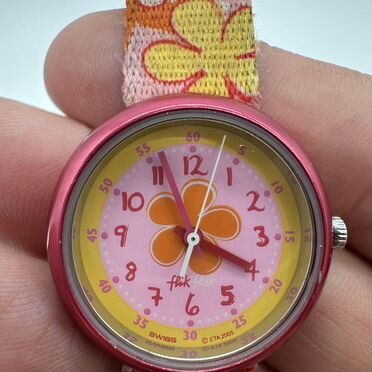 Наручные Детские часы Swatch кварц (швейцария)