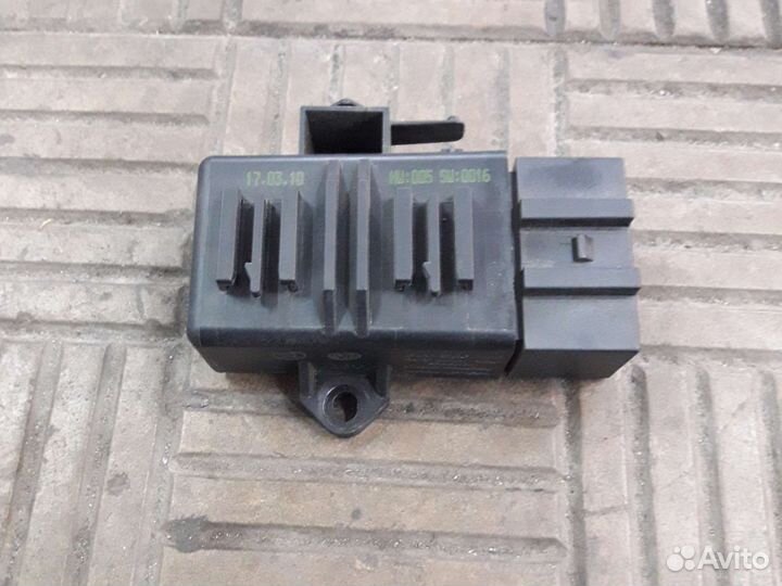 Блок подогрева сидений Skoda Octavia A5