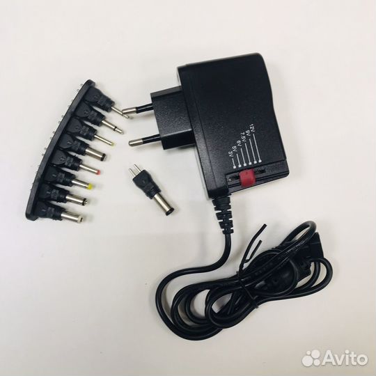 Универсальный блок питания 3-12V,2500mAh Delta+